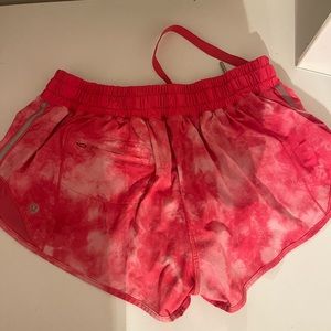 Lululemon Hotty Hot 2.5 Shorts